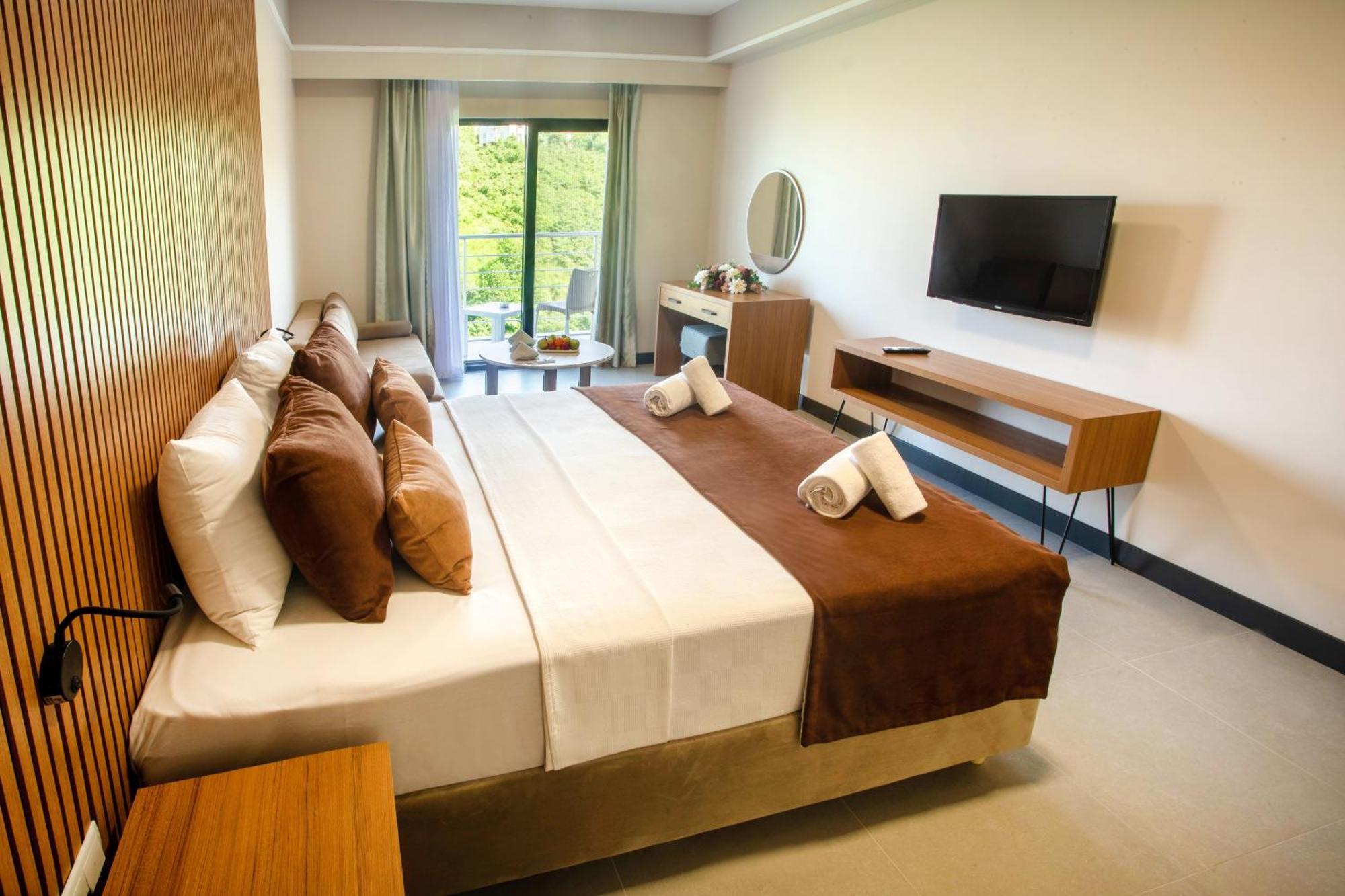 First Joy Hotel Trabzon Bagian luar foto