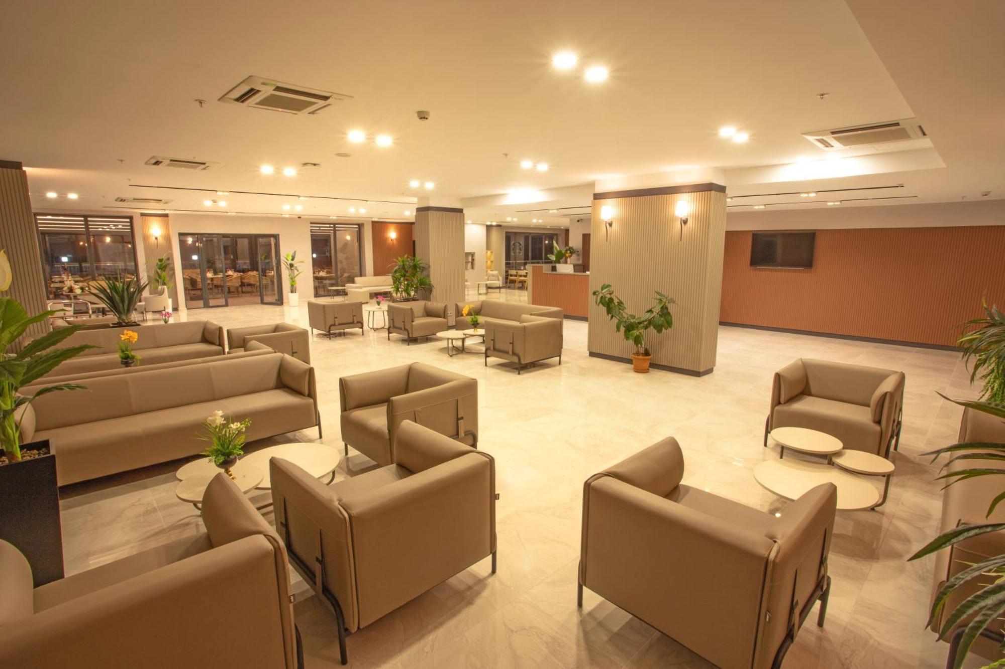 First Joy Hotel Trabzon Bagian luar foto