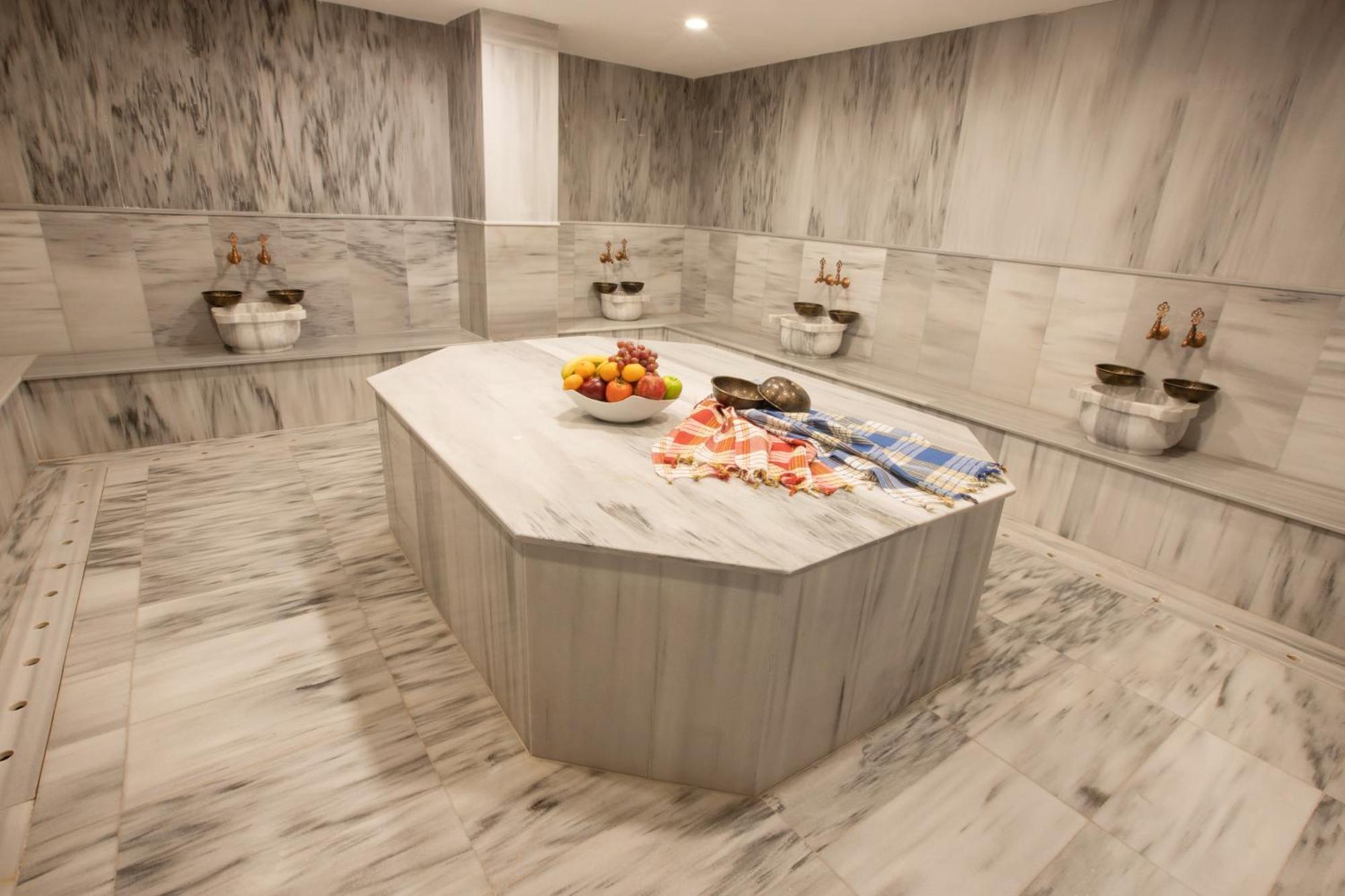 First Joy Hotel Trabzon Bagian luar foto