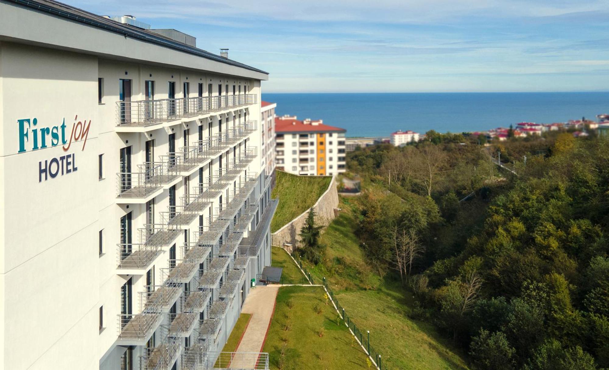 First Joy Hotel Trabzon Bagian luar foto