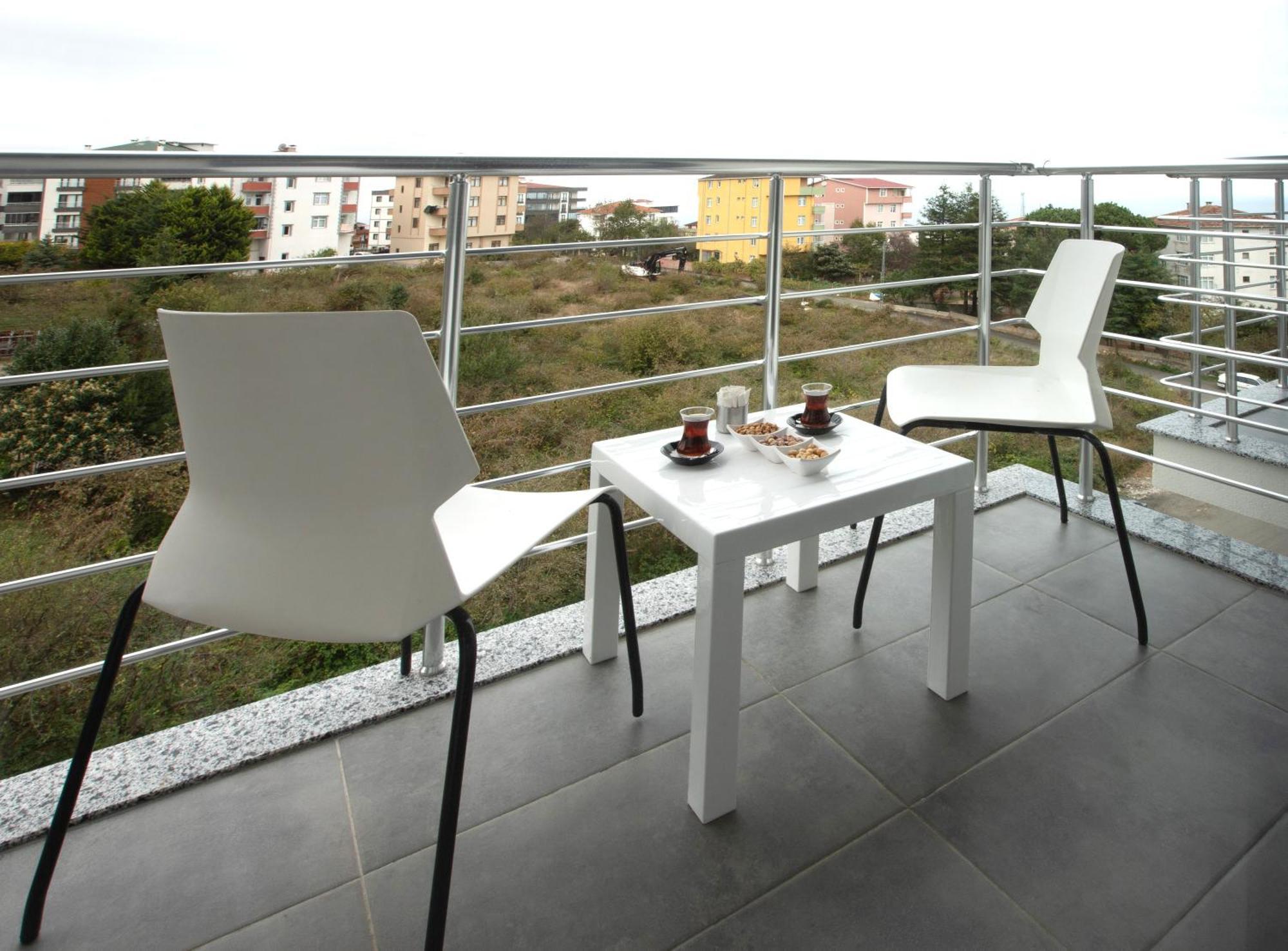 First Joy Hotel Trabzon Bagian luar foto